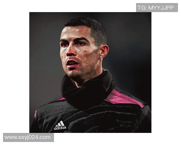 球星足球头像之美：透视球员风采与赛场背后的故事