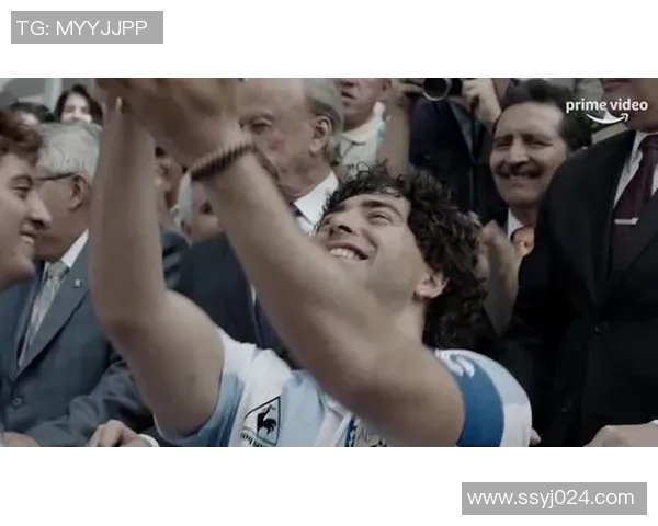 聚焦足球球星青涩岁月重温他们青春风采与追梦足迹 聚焦足球球星青涩岁月重温他们青春风采与追梦足迹